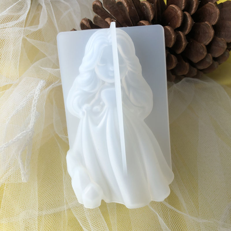 Candle Molds - 3D Sevimli Prenses Silikon Mum Kalıp